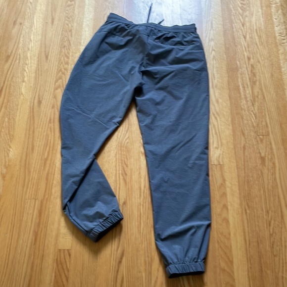 Uniqlo stretch joggers - Picture 3 of 3